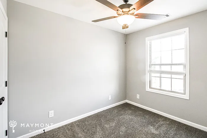 210 Signature Pl #5 — Photo 8