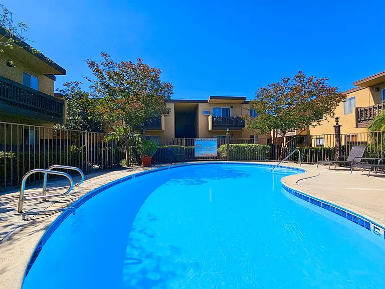 523 Grape St. — Photo 8