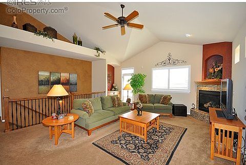 5th image of 462 Mariana Pointe Dr