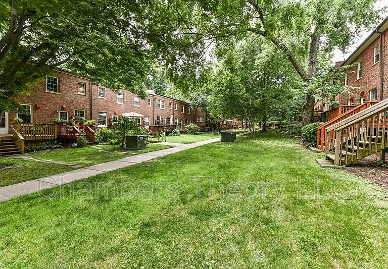 1400 S Barton St #432 — Photo 4