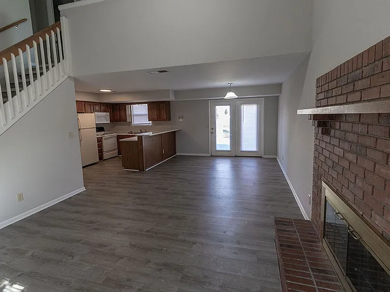 3705 Hermitage Rd — Photo 3