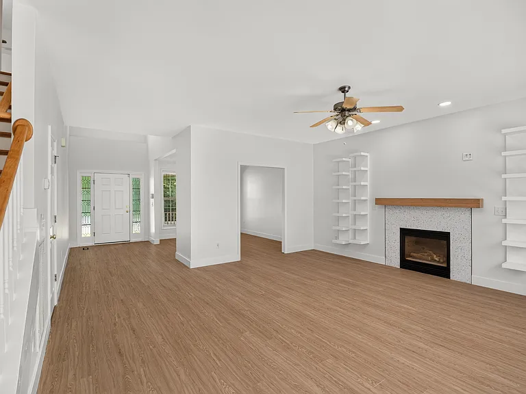 3013 Englefield Dr — Photo 9