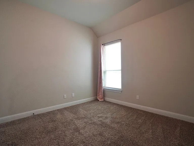 6650 Verona Pl — Photo 32