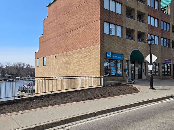 3rd image of 100 Bronte Rd #319