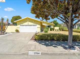2704 Barnard St, Richmond, CA 94806