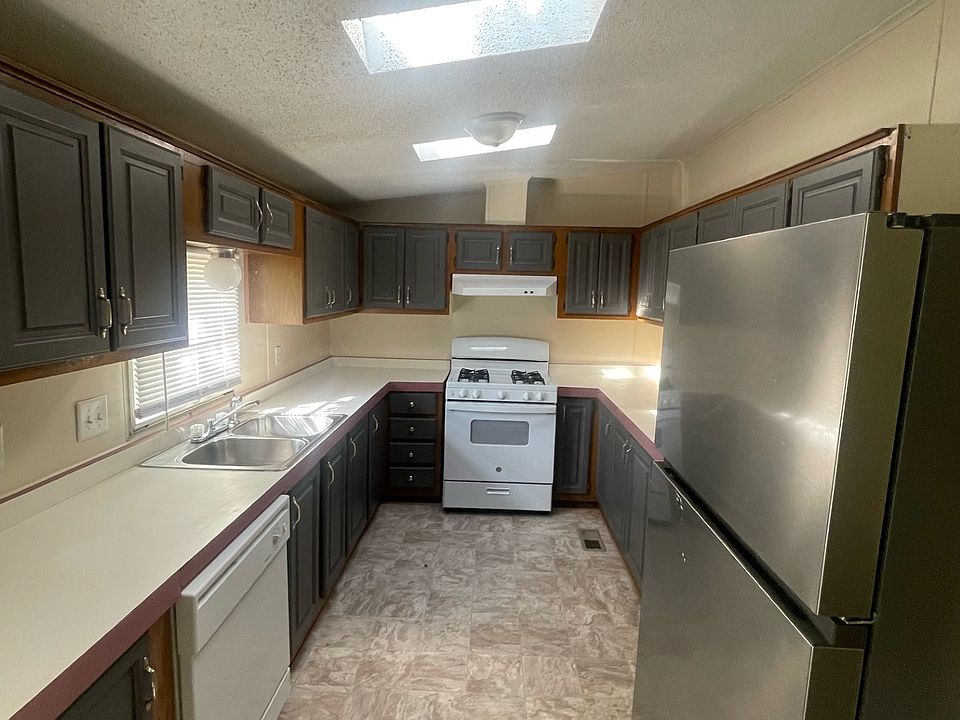 1st image of 371 Warsaw Ln #371