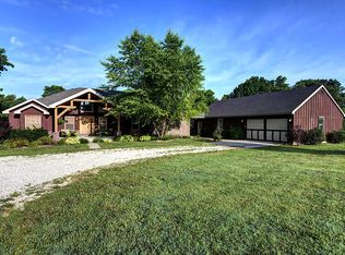 5255 S 120th Rd, Morrisville, MO 65710