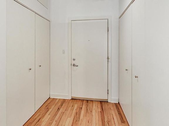 3rd image of 1635 W Belmont Ave APT 211