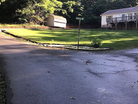 3rd image of 6 Mackenzie Way