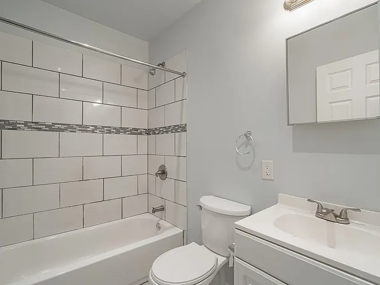 1239 N Frazier St #1 — Photo 21