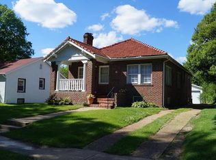 5 Sunset Ct, Saint Louis, MO