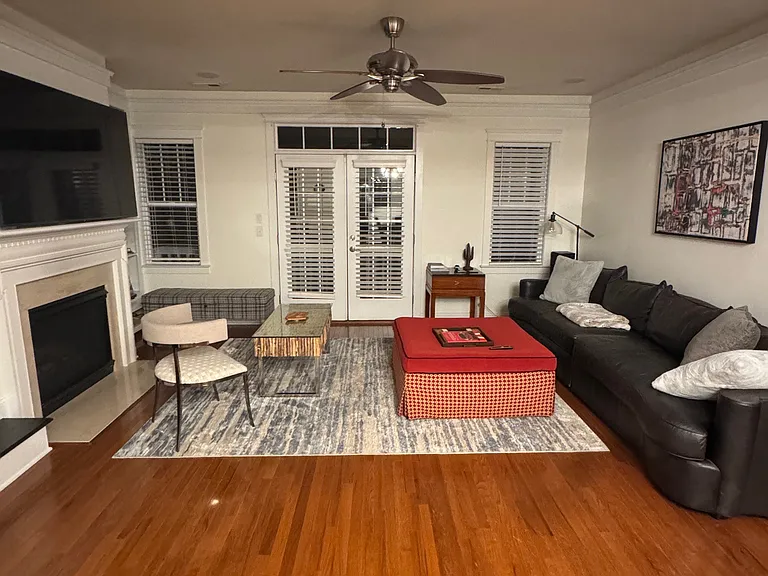 539 Dubois Ct — Photo 17