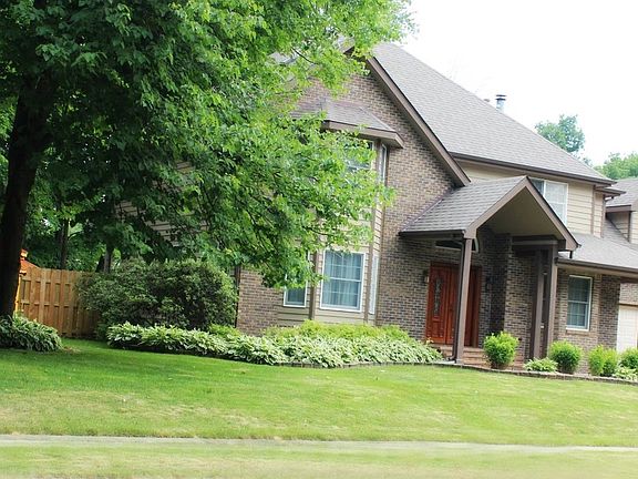 3rd image of 2601 Augusta Dr