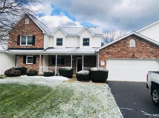 6021 Quaker Hollow Cres APT 2, Orchard Park, NY 14127