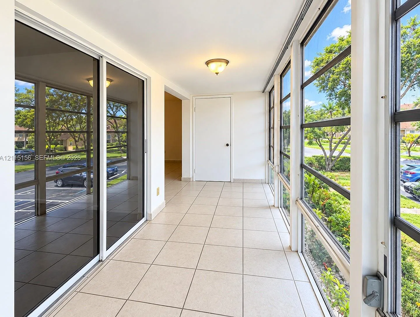 Doral Pk Country Cl Villa — Photo 3
