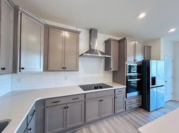 2118 Magnolia Blossom Way, Charlotte, NC 28211
