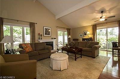 4th image of 3845 Pecan Ct #5