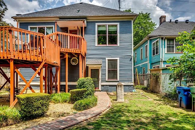 523 Boulevard SE #B — Photo 3