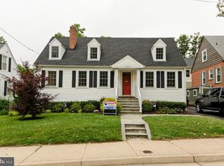 1412 N Glebe Rd, Arlington, VA 22207