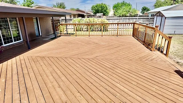 1706 Emerald Ave — Photo 5