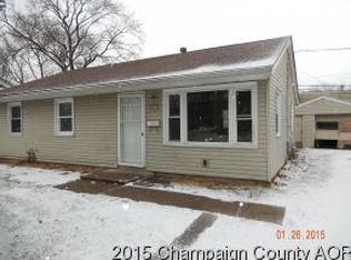 1210 Hedge Rd, Champaign, IL 61821