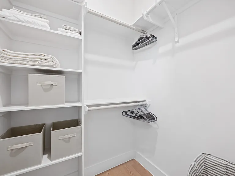 4110 Dreyfus St #B — Photo 13