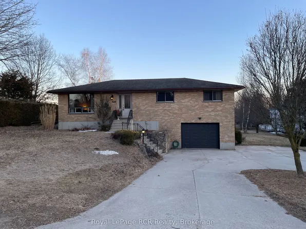 1003 Victoria St, West Grey, ON N0G 1C0