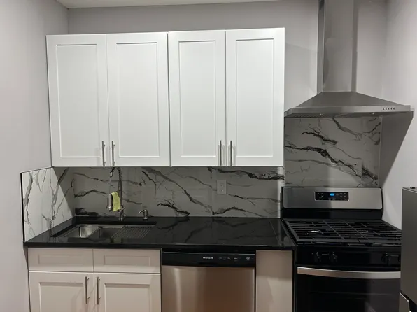 (undisclosed Address), Hempstead, NY 11550