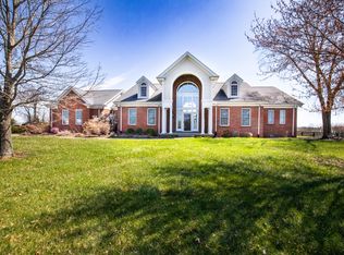 109 Stirling Ln, Versailles, KY