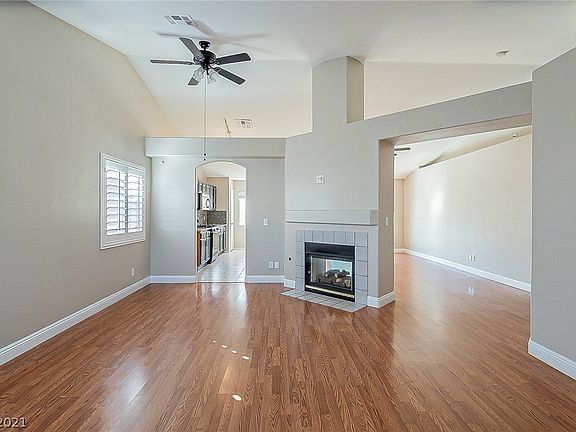 5th image of 377 Waterwheel Falls Dr