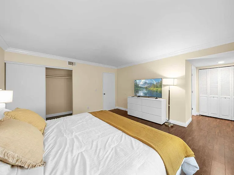 416 Camaritas Dr — Photo 33