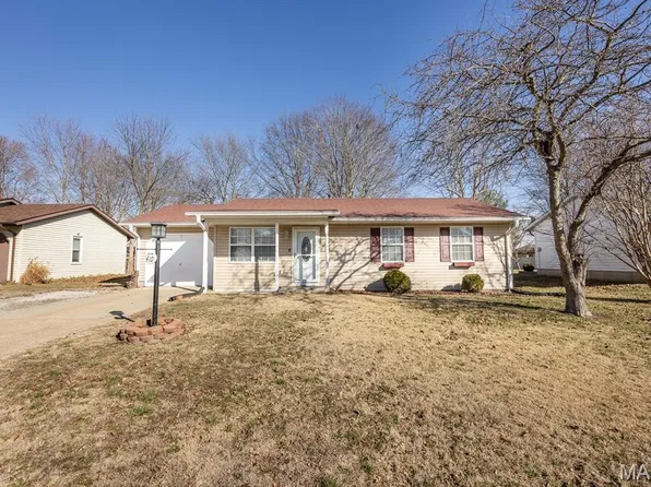 410 S Smith St, Smithton, IL 62285