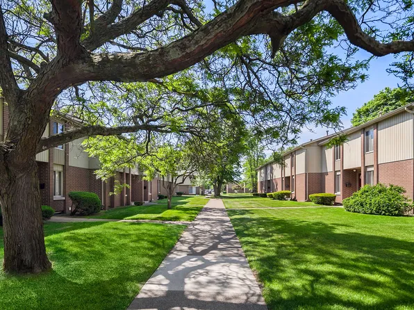 Muskegon Townhouses