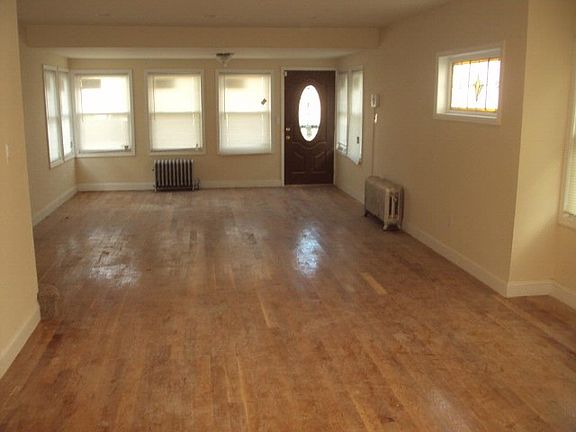 3rd image of 17314 111th Ave