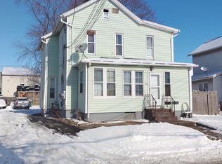 33 Chestnut St, Danbury, CT 06810