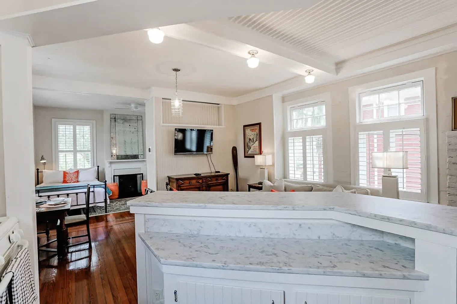 1 bed, 1.0 bath, 495 sqft, $3,534 — Photo 4