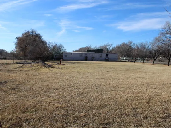 401 Chantelly Ln NE, Los Lunas, NM 87031