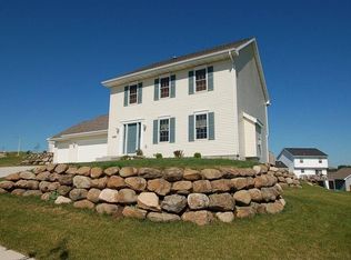 1208 Temple Dr, Mount Horeb, WI 53572