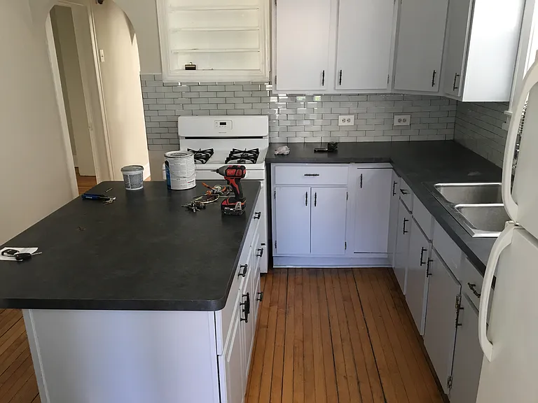1820 W Fletcher St #1 — Photo 8