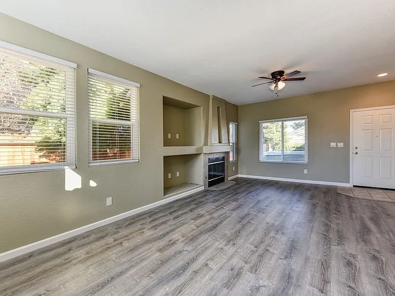 3625 Poppy Hill Way — Photo 7