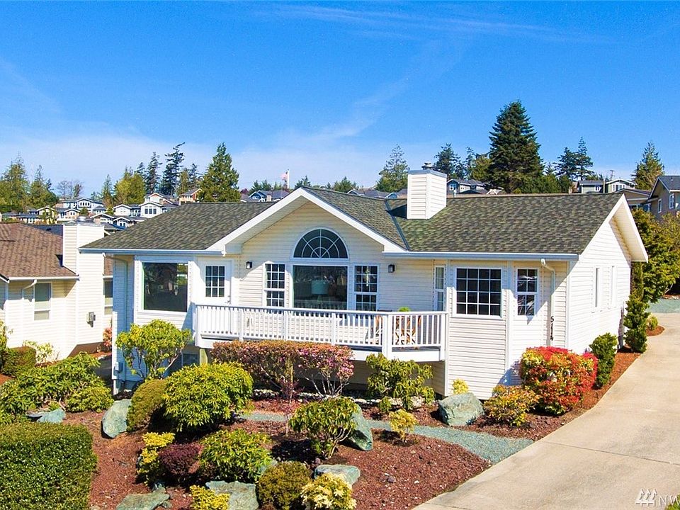 Lovely view home in Skyline is move-in ready and in pristine condition