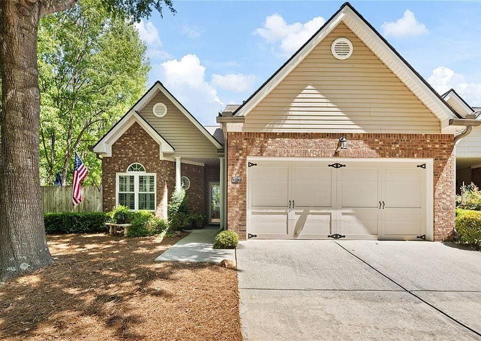 1st image of 3236 Abbott Dr #8