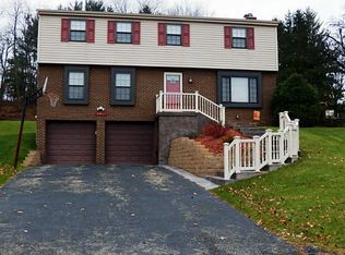 2910 Oneill Dr, Bethel Park, PA 15102
