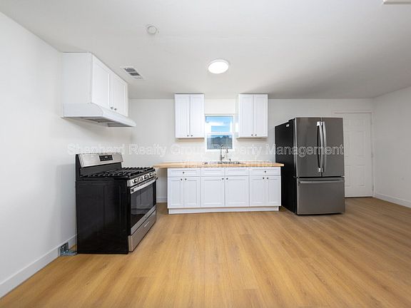 3rd image of 7721 Janet Ave #D