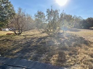 2513 Rogers Cir, Kerrville, TX 78028