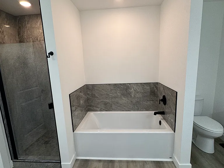 4680 Treaty Dr — Photo 12