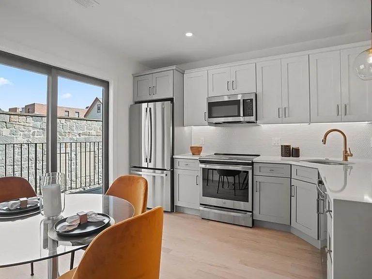 52 Withington St #6 — Photo 8