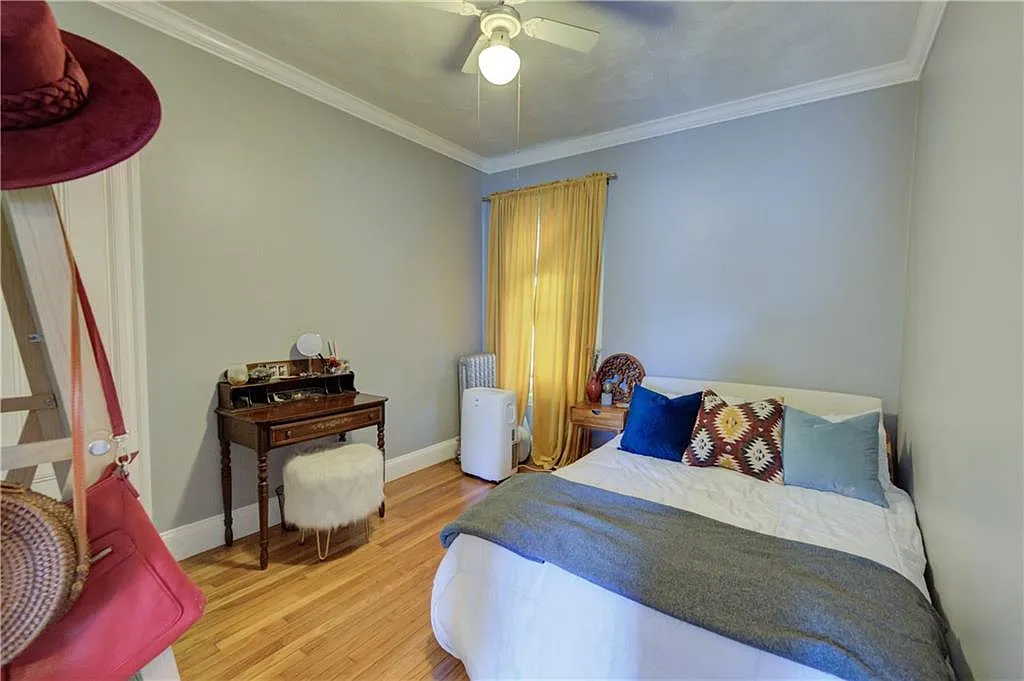 2 bed, 1100 sqft, $1,800 — Photo 4