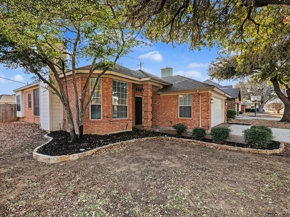 450 Alta Ridge Dr, Keller, TX 76248