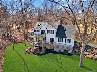 15 Meadow Drive, Red Hook, NY 12571